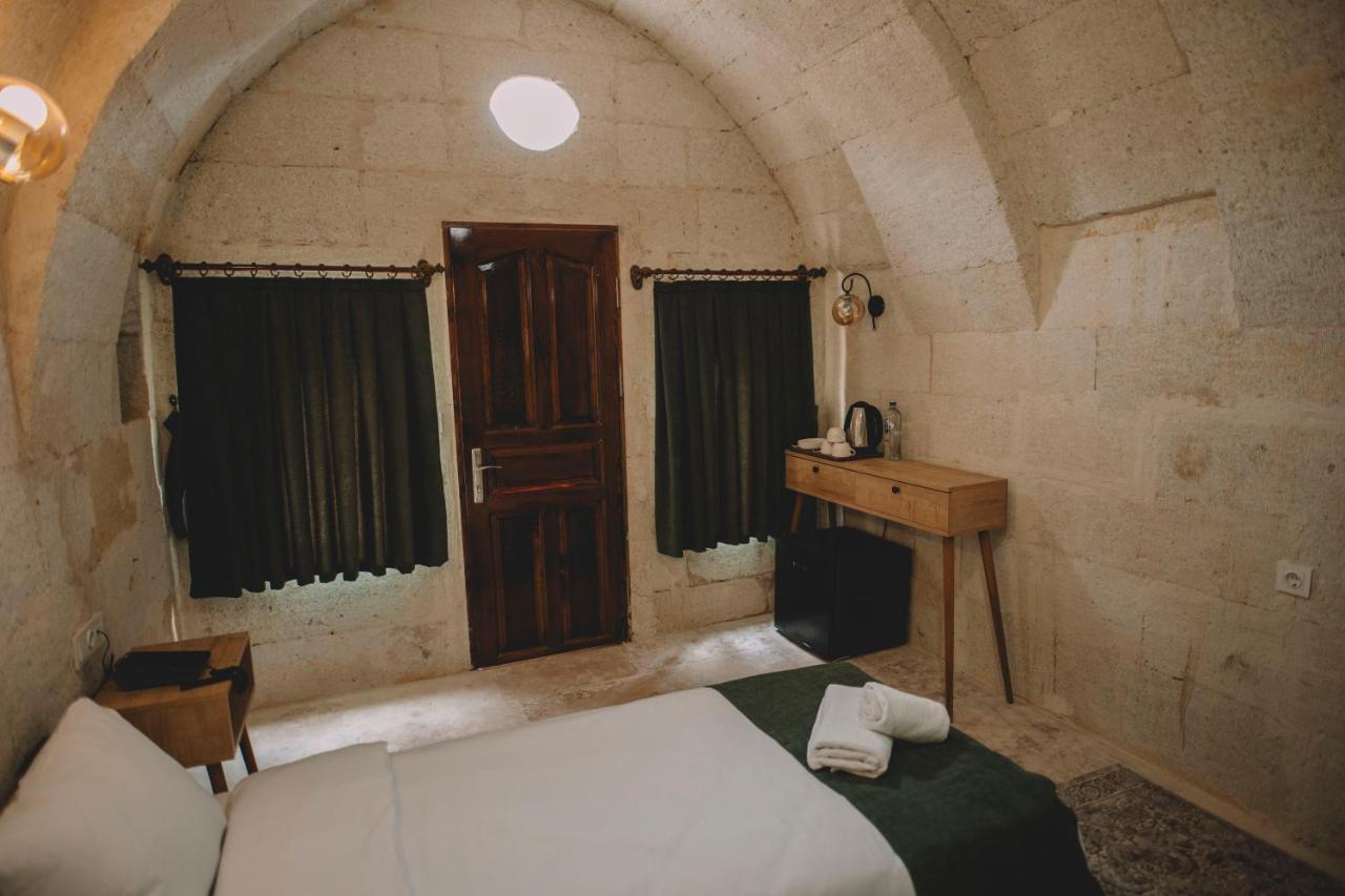 Daphne Cave Hotel 아바노스 외부 사진