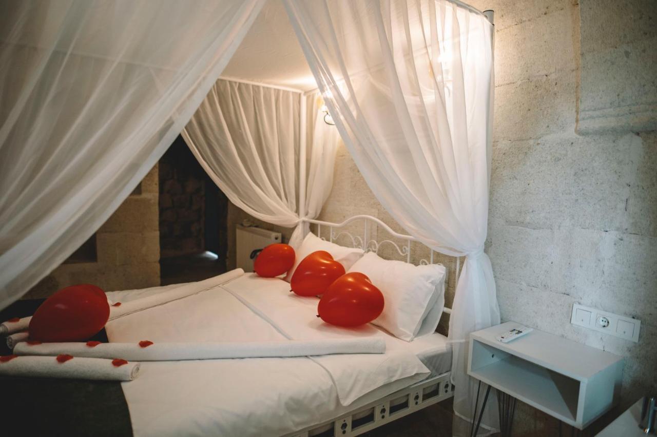 Daphne Cave Hotel 아바노스 외부 사진