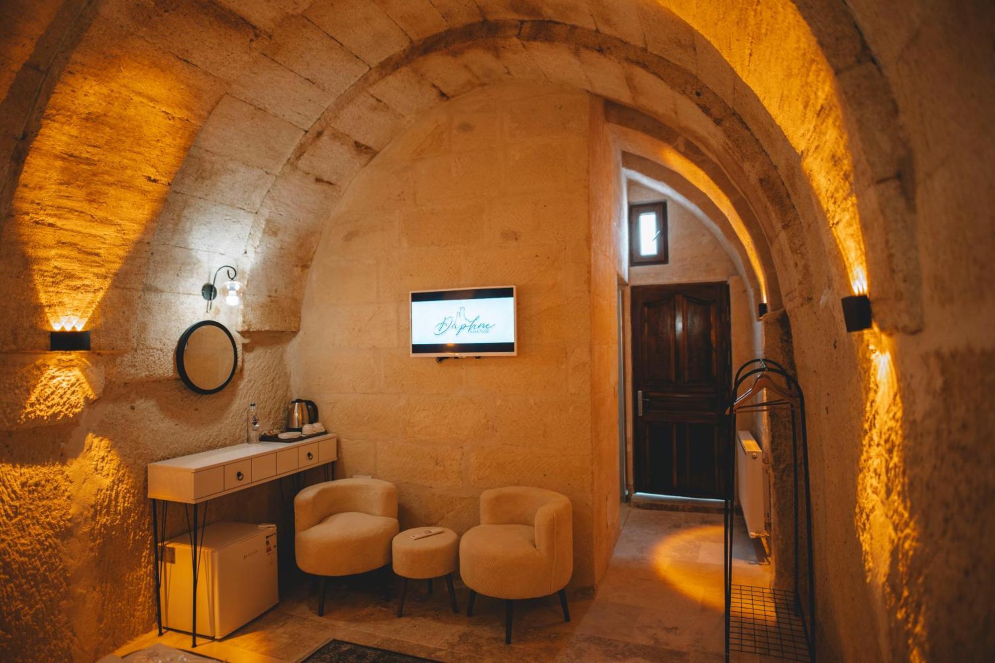 Daphne Cave Hotel 아바노스 외부 사진