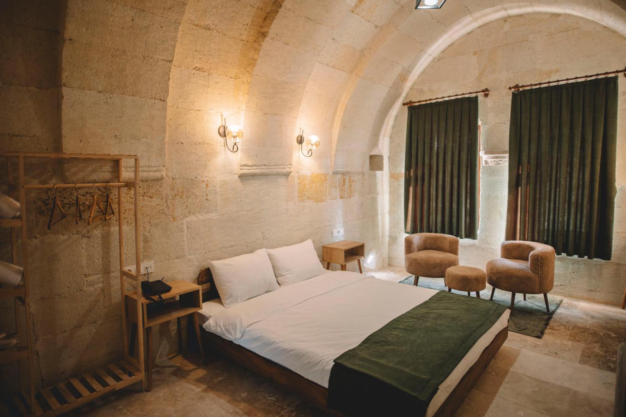 Daphne Cave Hotel 아바노스 외부 사진